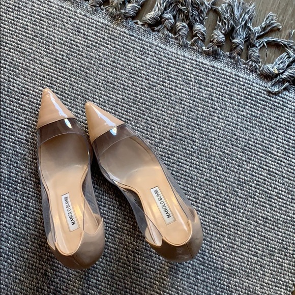 Manolo Blahnik Shoes - MANOLO BLAHNIK sold out nude pumps